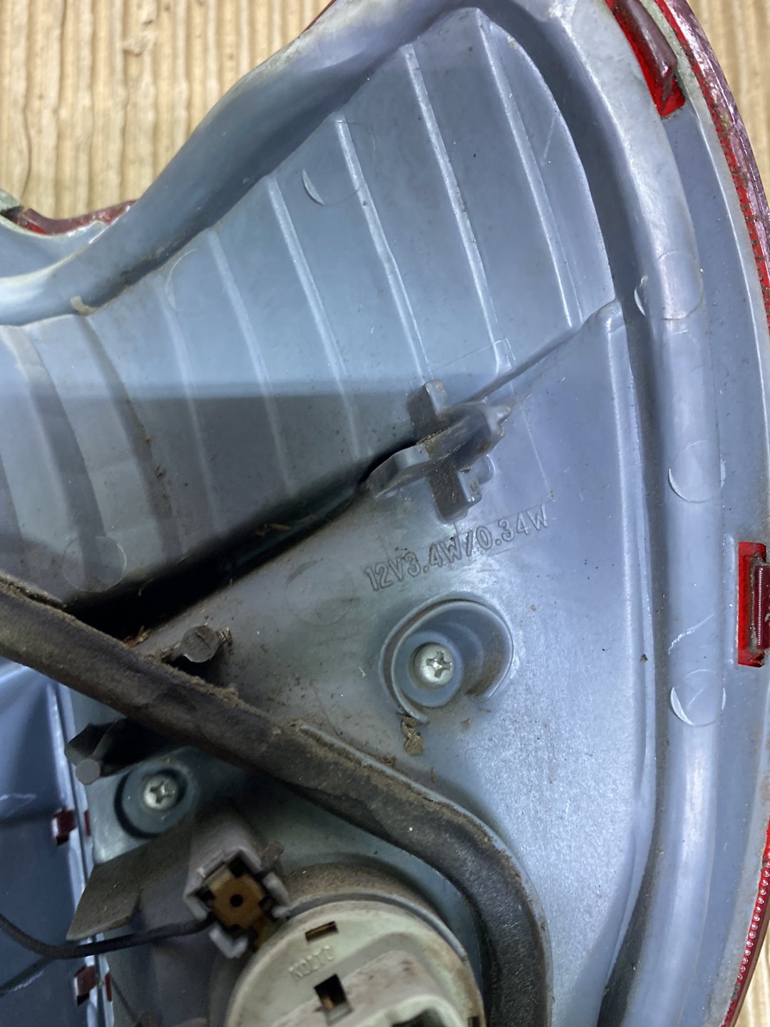 2004 Used Toyota Vitz- Left Taillight PN: 52-162