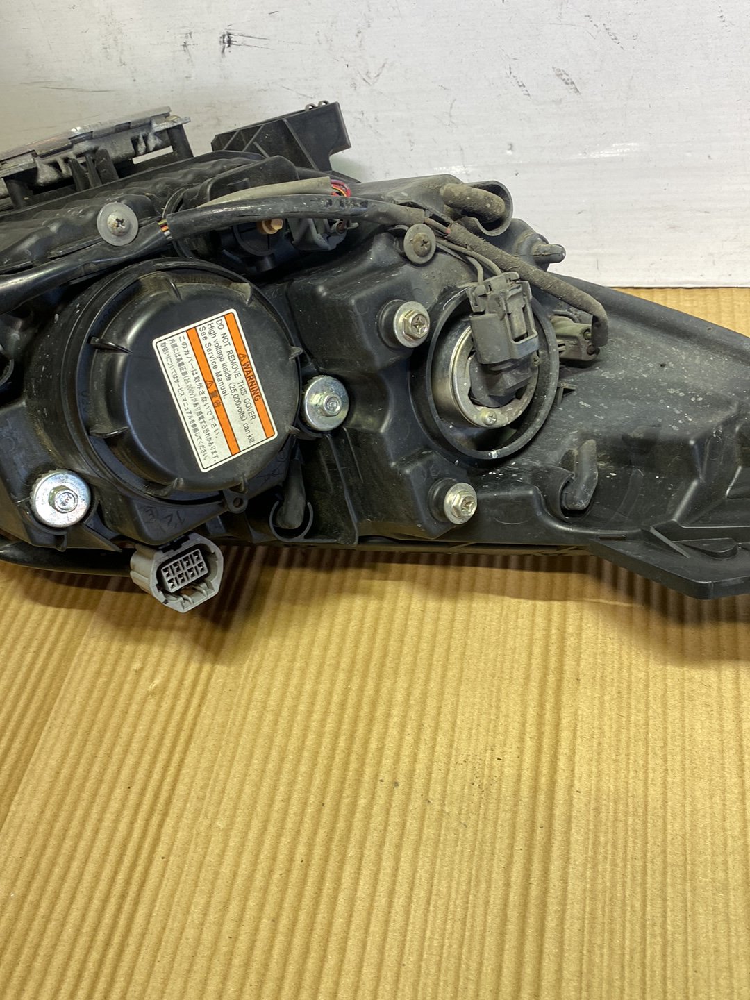 2009 Mazda Demio DE5FS- Left Headlight PN: STANLEY P6515