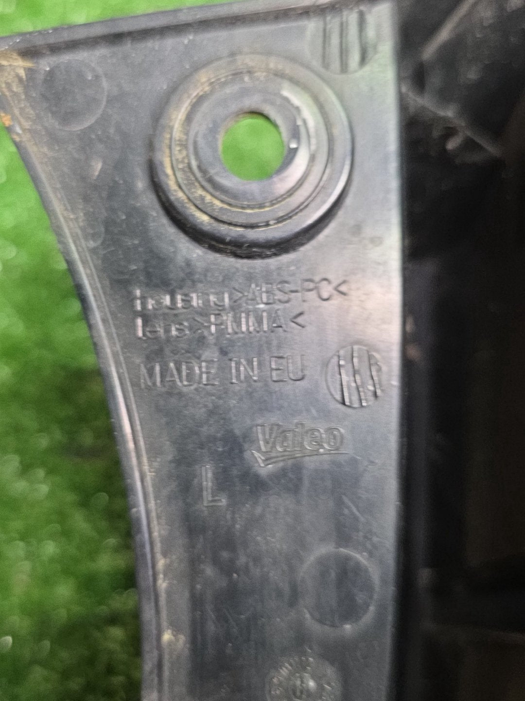 2008 Nissan Dualis - Left Taillight PN: 05090
