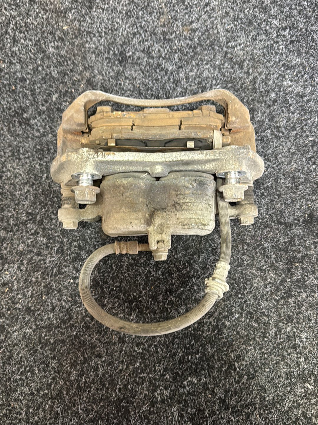 2014 Nissan Serena HFC26- Right Front Caliper PN: