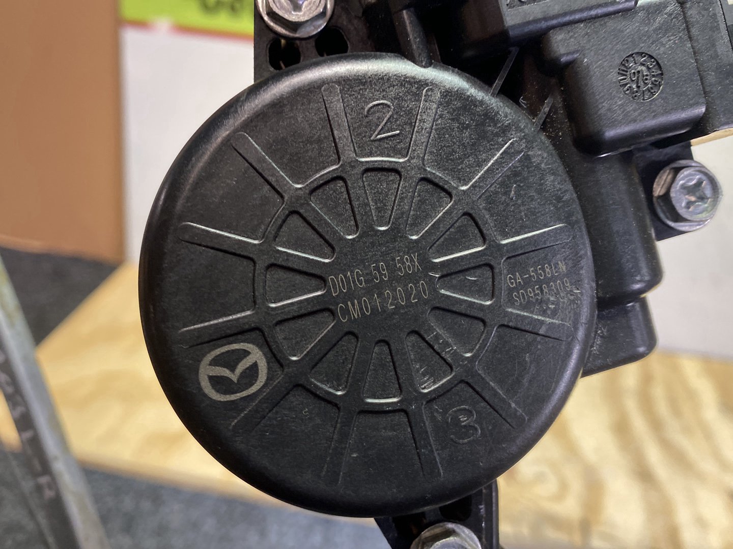 2008 Mazda Atenza GH5FW - Left Rear Window Regulator/Motor