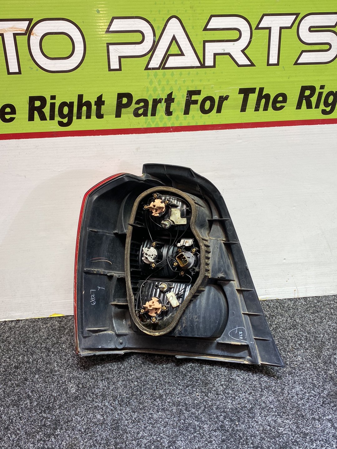 2001 Used Toyota Kluger - Right Taillight PN: Koito 48-24
