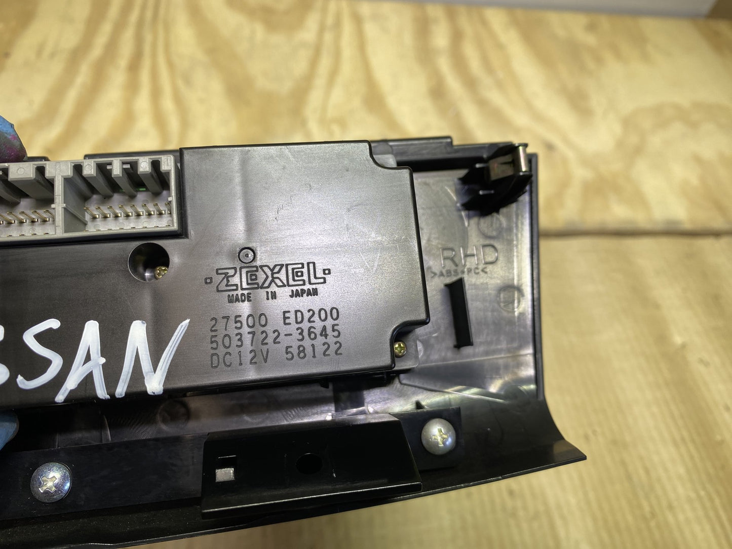 2005 Nissan Tiida JC11 - Climate Controller