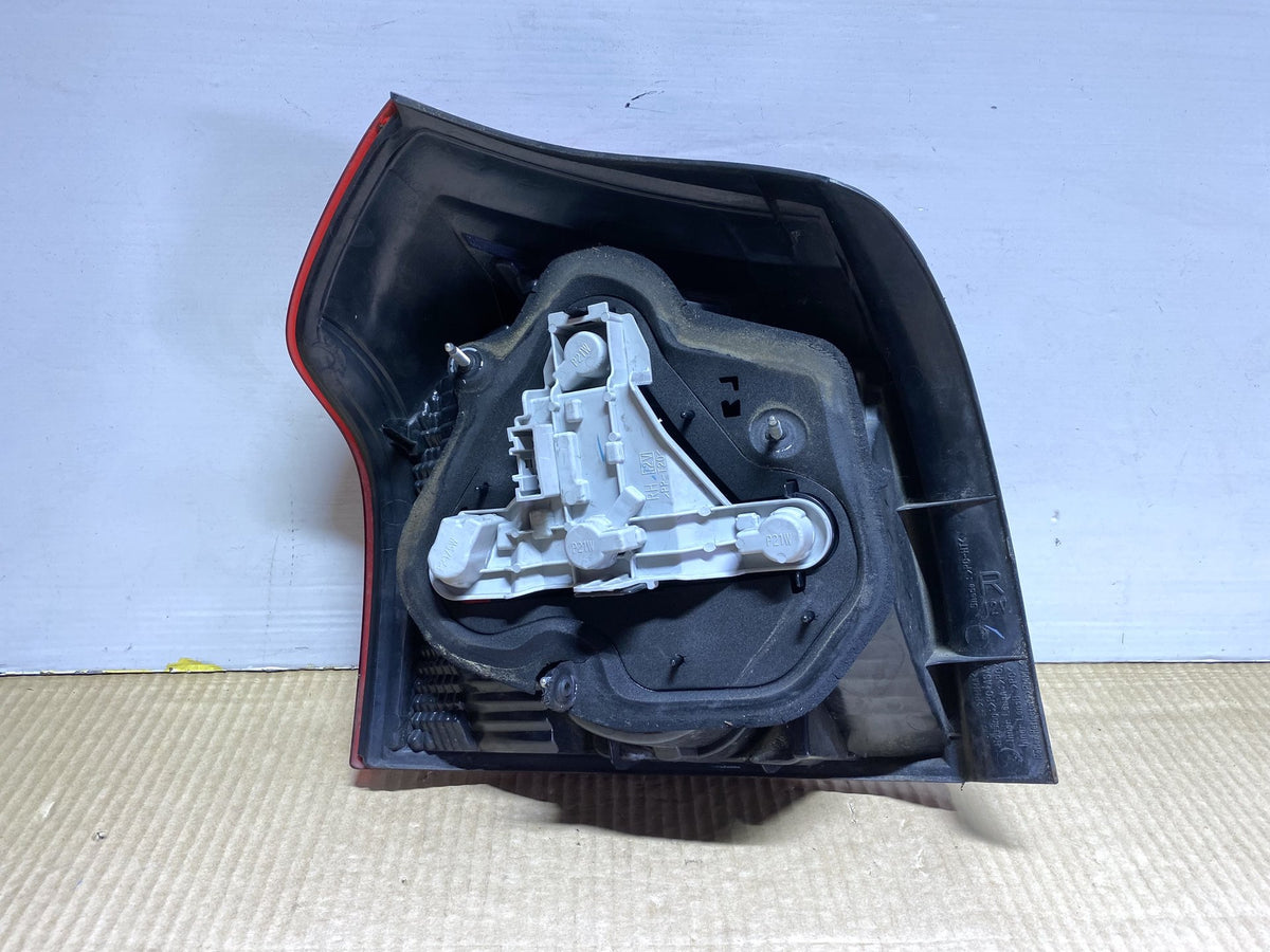 2005 Toyota Corolla NZE121 - Right Taillight PN: Koito 13-87