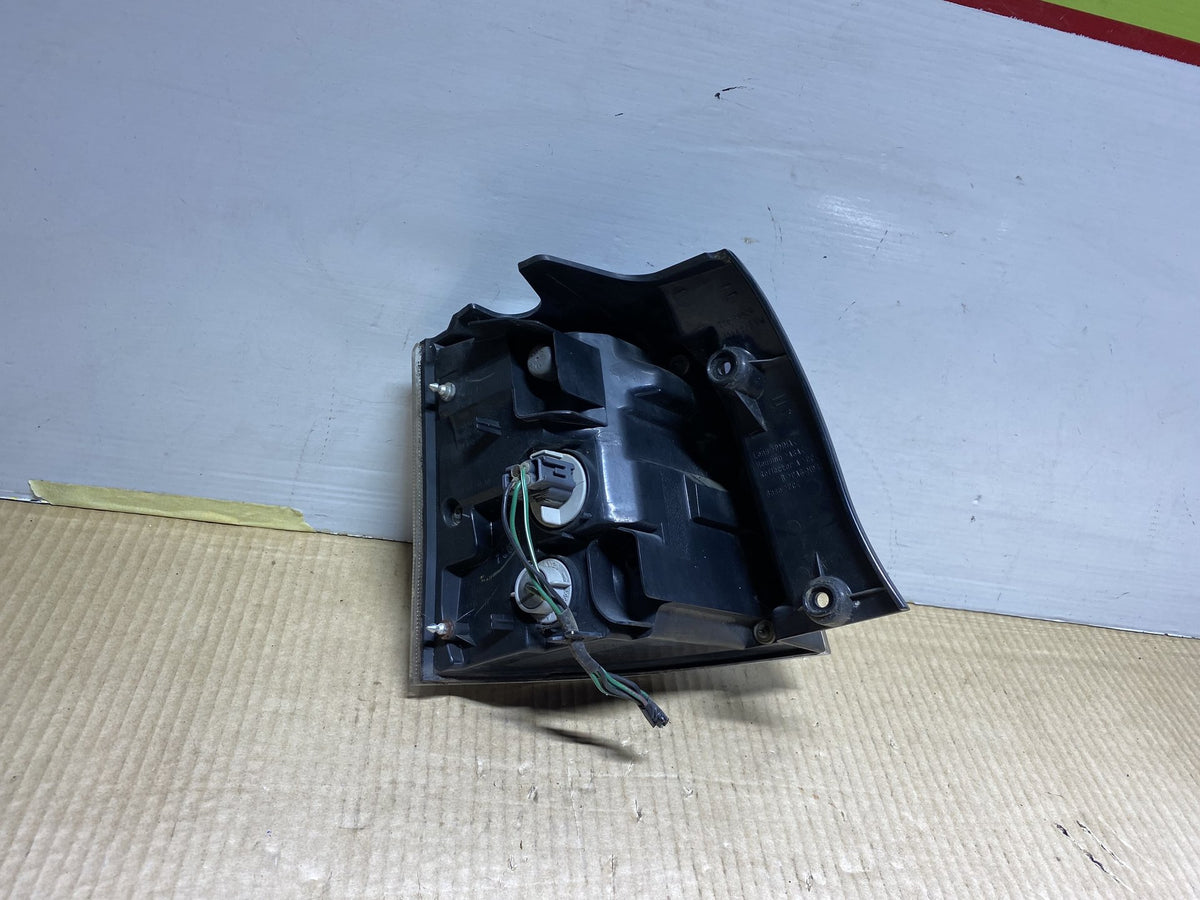 2007 Mitsubishi Outlander - Right Taillight PN: Koito 220-87813