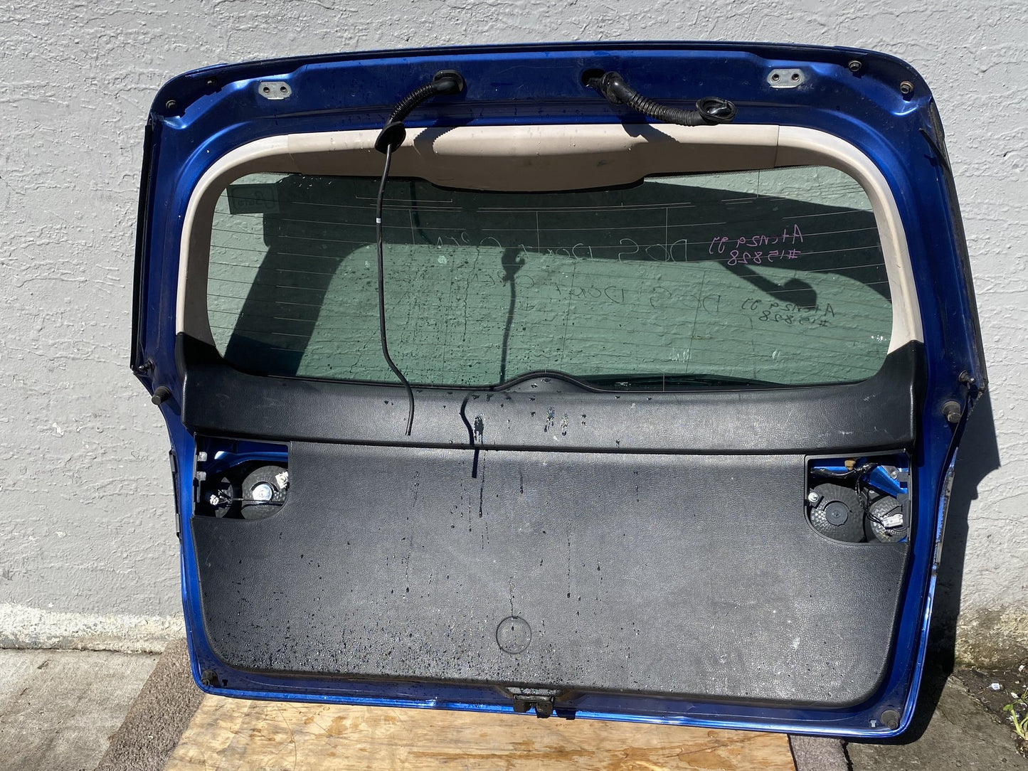 2006 Mazda Atenza GY3W - Tailgate