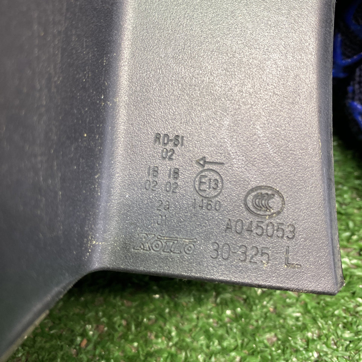 2006 Used Lexus GS450h - Left Taillight LENS: KOITO 30-325/ PN: 81561-30A30