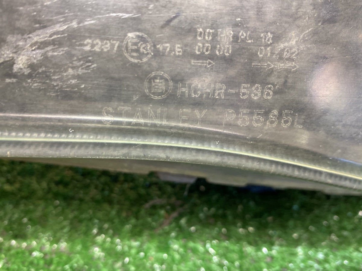 2010 Mitsubishi Outlander - Left Headlight PN: STANLEY P5585