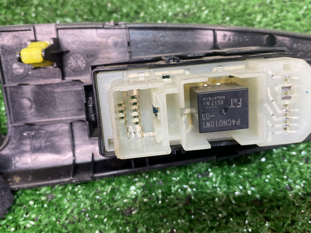 2006 Used Toyota Caldina - Right Rear Window Switch PN: 7427121010