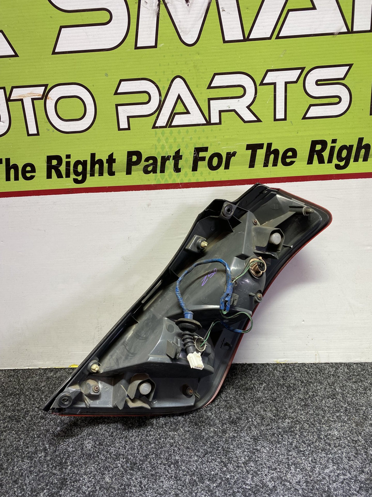 2005 Nissan Murano - Left Taillight PN: KOITO 220-63779/ 26555CB025