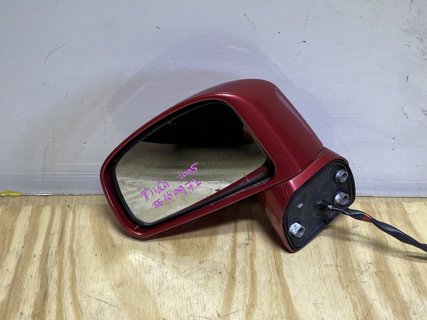 2005 Nissan Tiida JC11 - Left Door Mirror PN: 13 wires