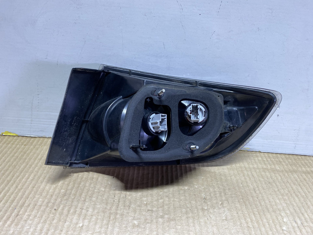 2006 Mazda Axela BK - Left Taillight PN: P2688
