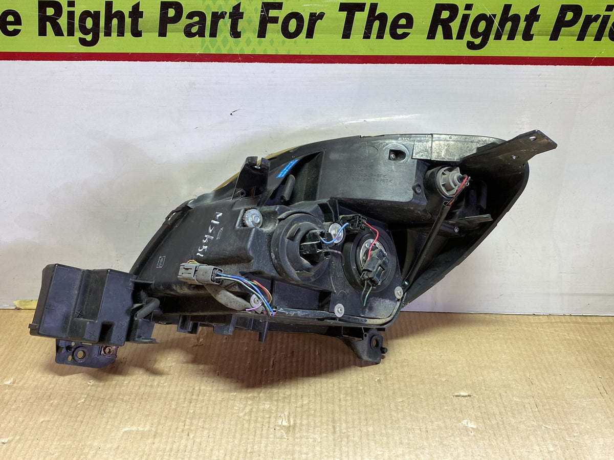 2006 Mazda Verisa DC5W - Right Headlight PN: HCHR-246