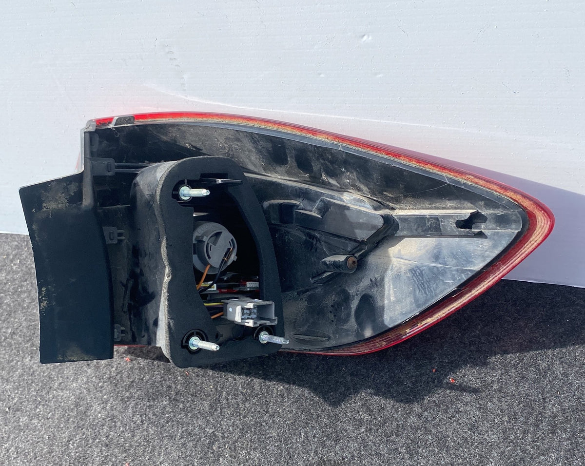 2012 Ford Mondeo - Left Taillight