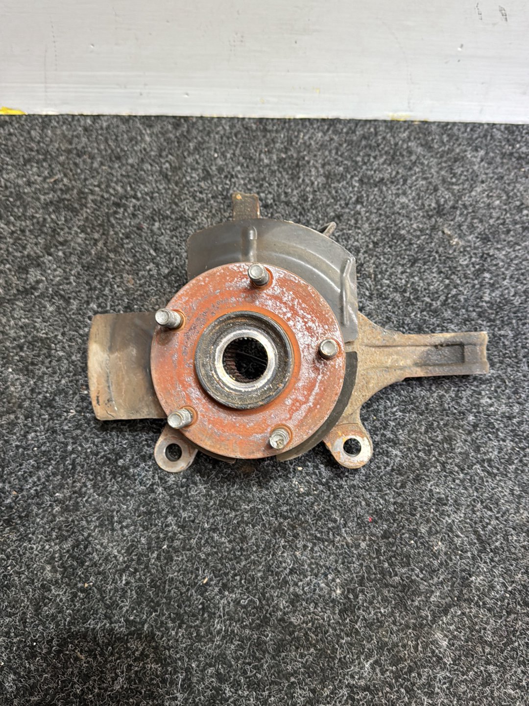 2014 Nissan Serena HFC26- Right Front Hub Bearing PN: