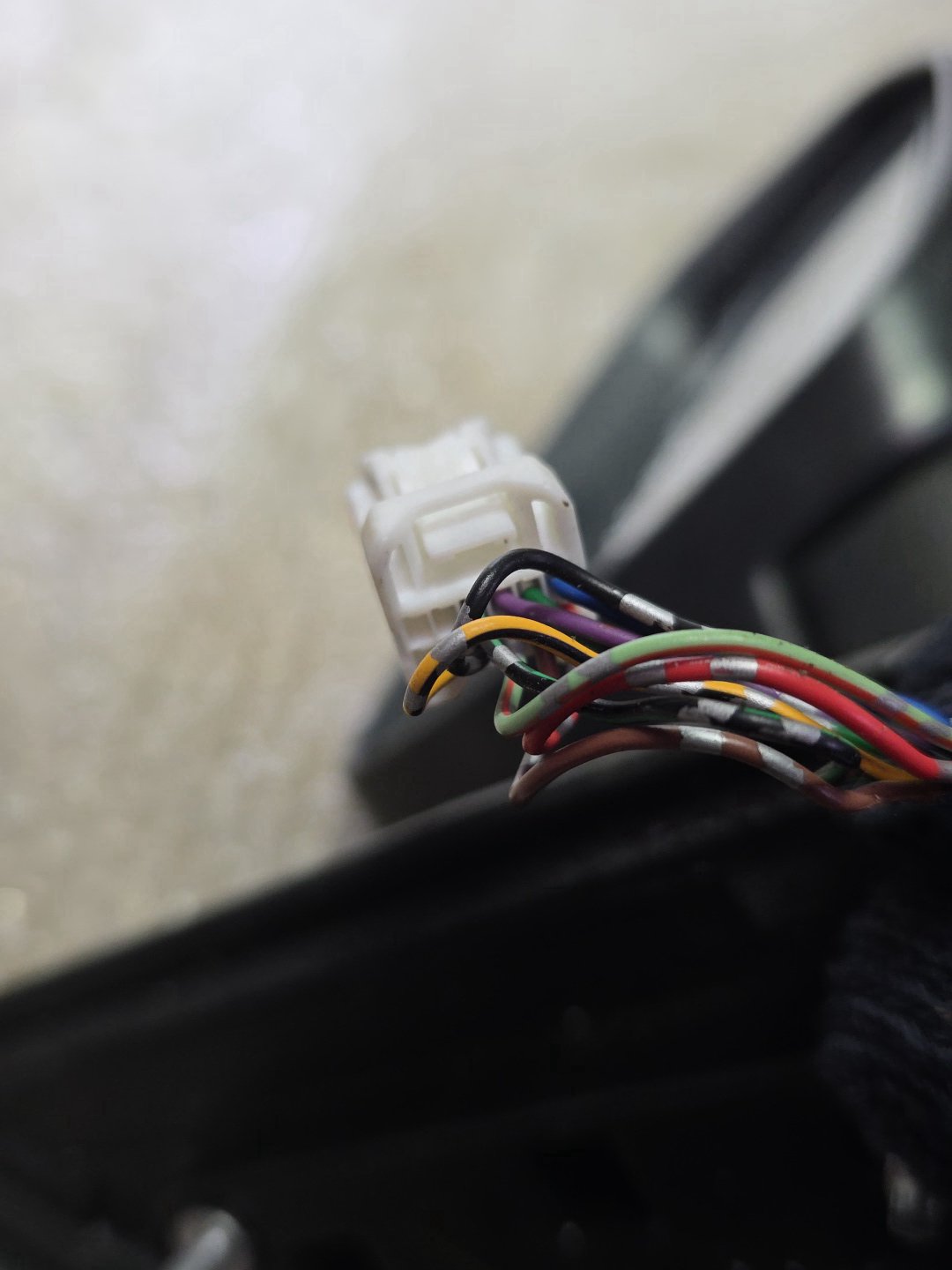 2014 Nissan Leaf- Right Door Mirror PN: 9 wires