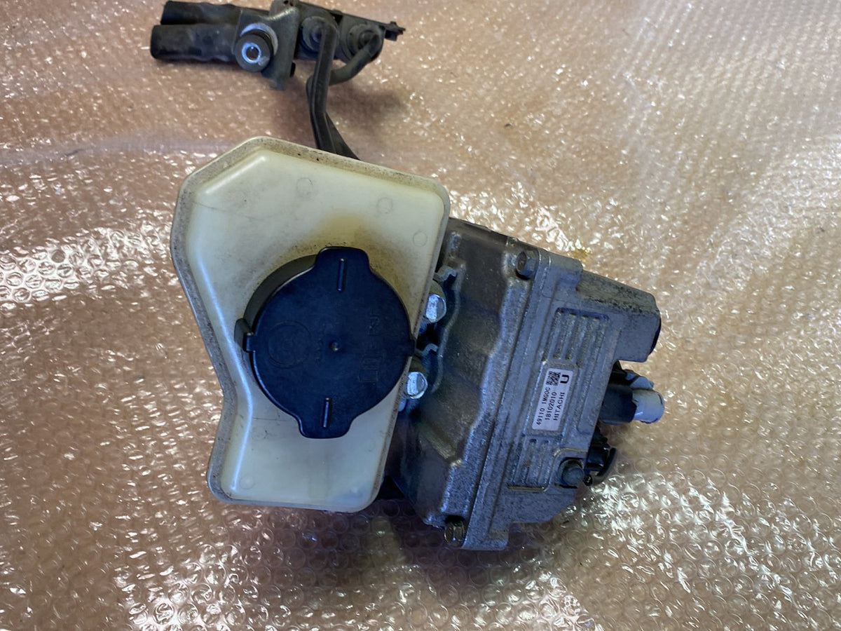2011 Nissan Fuga - Brake Booster PN: 460071MG5B