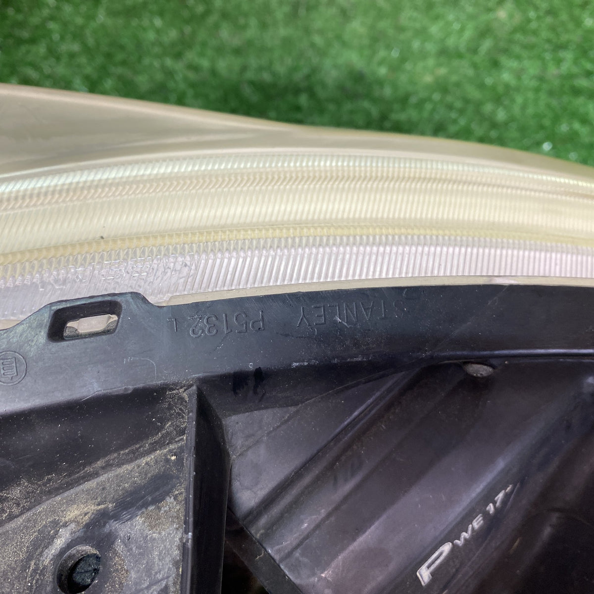 2008 Nissan Tiida - Left Headlight PN: STANLEY P5132