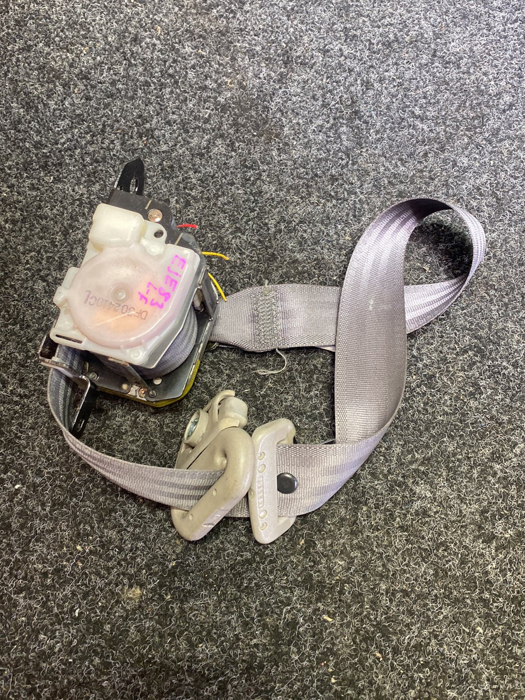 1999 Toyota Carib - Left Front Seat Belt PN: TK-AB2-F1536-P