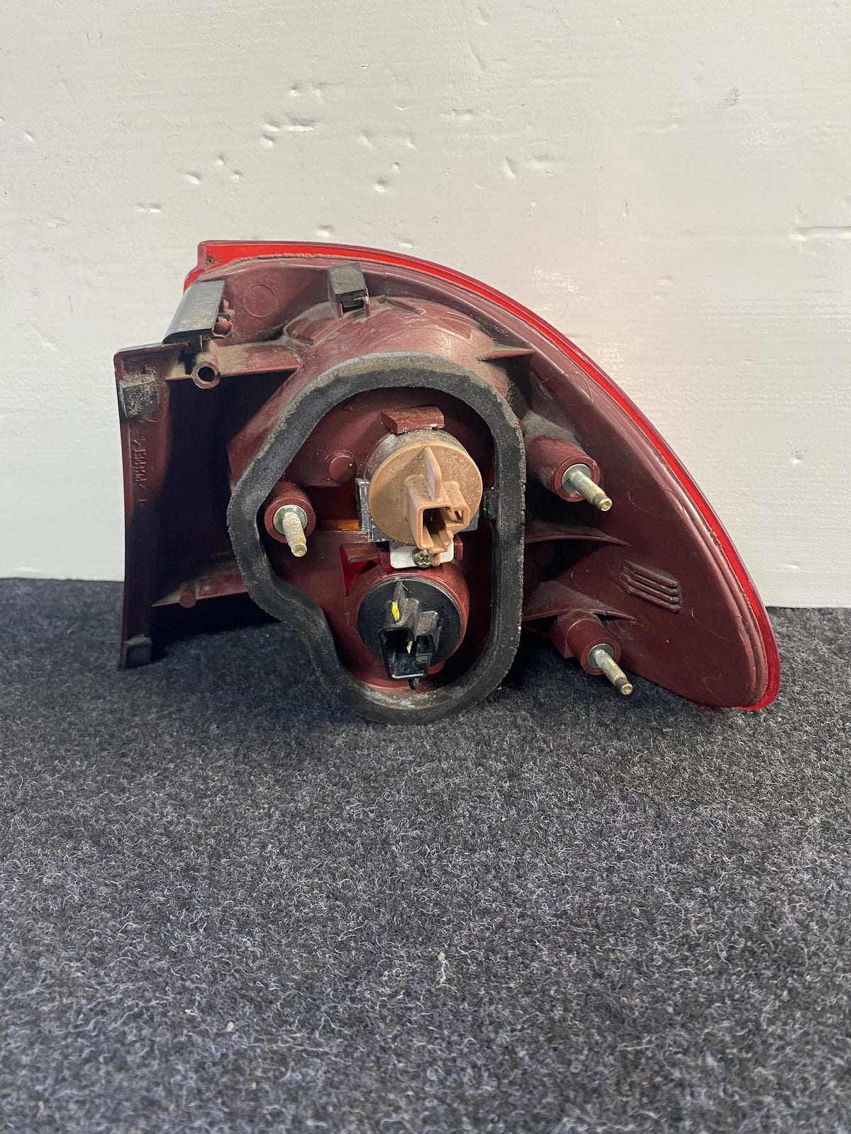 1998 Used Toyota Caldina - Left Taillight PN: 21-36
