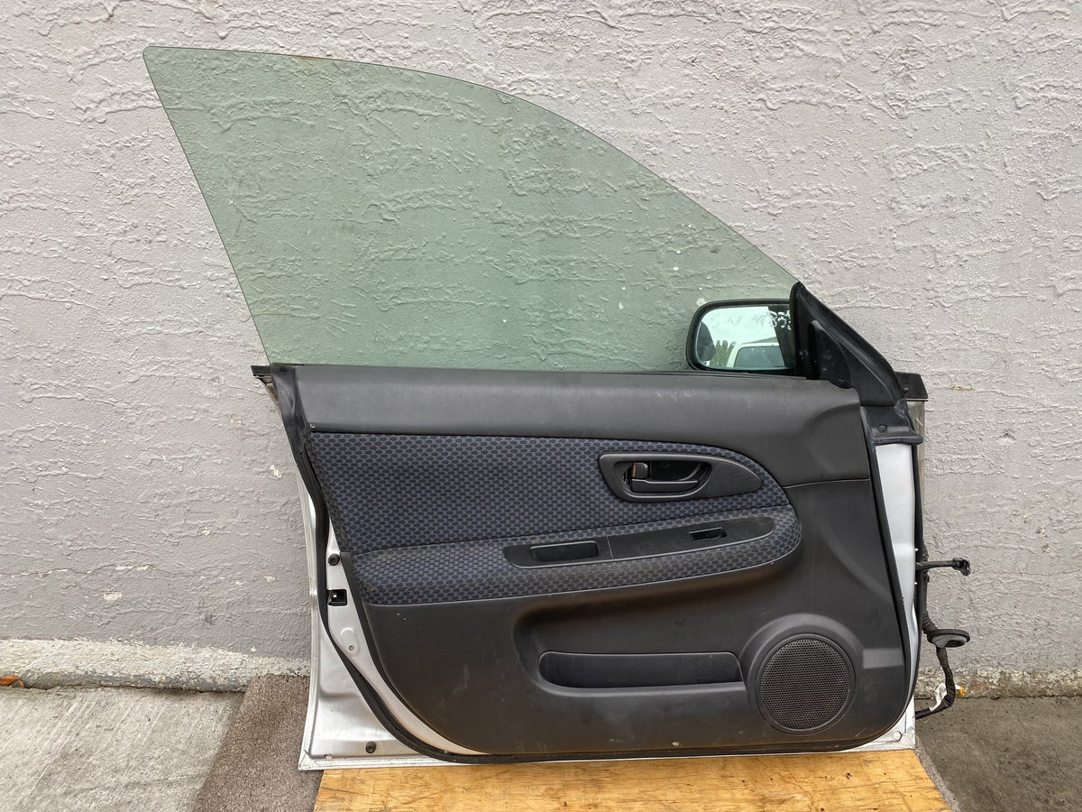 2007 Subaru Impreza GGC - Left Front Door PN: complete