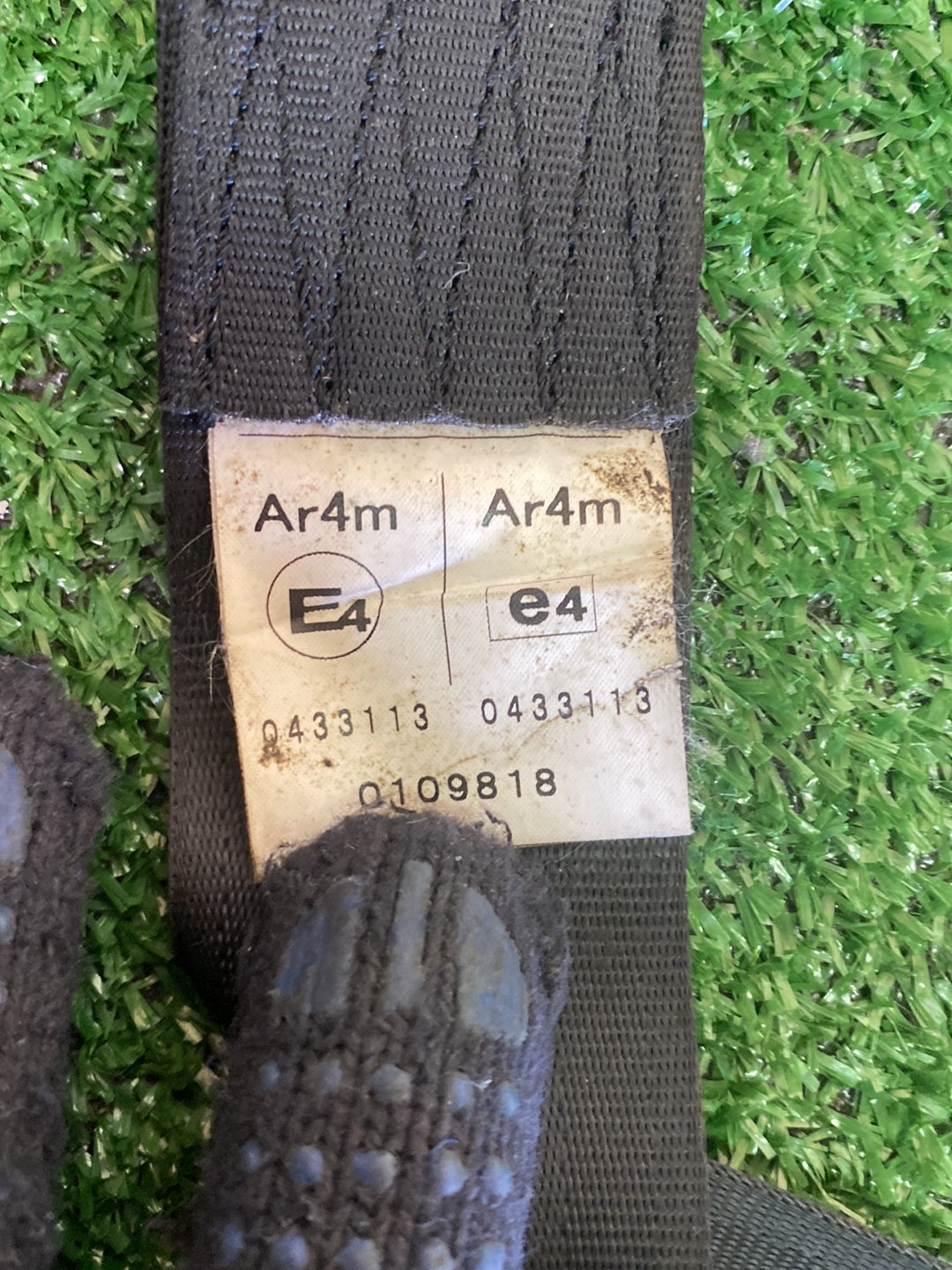 2007 Mazda Verisa - Left Rear Seat Belt PN: D01A5779000