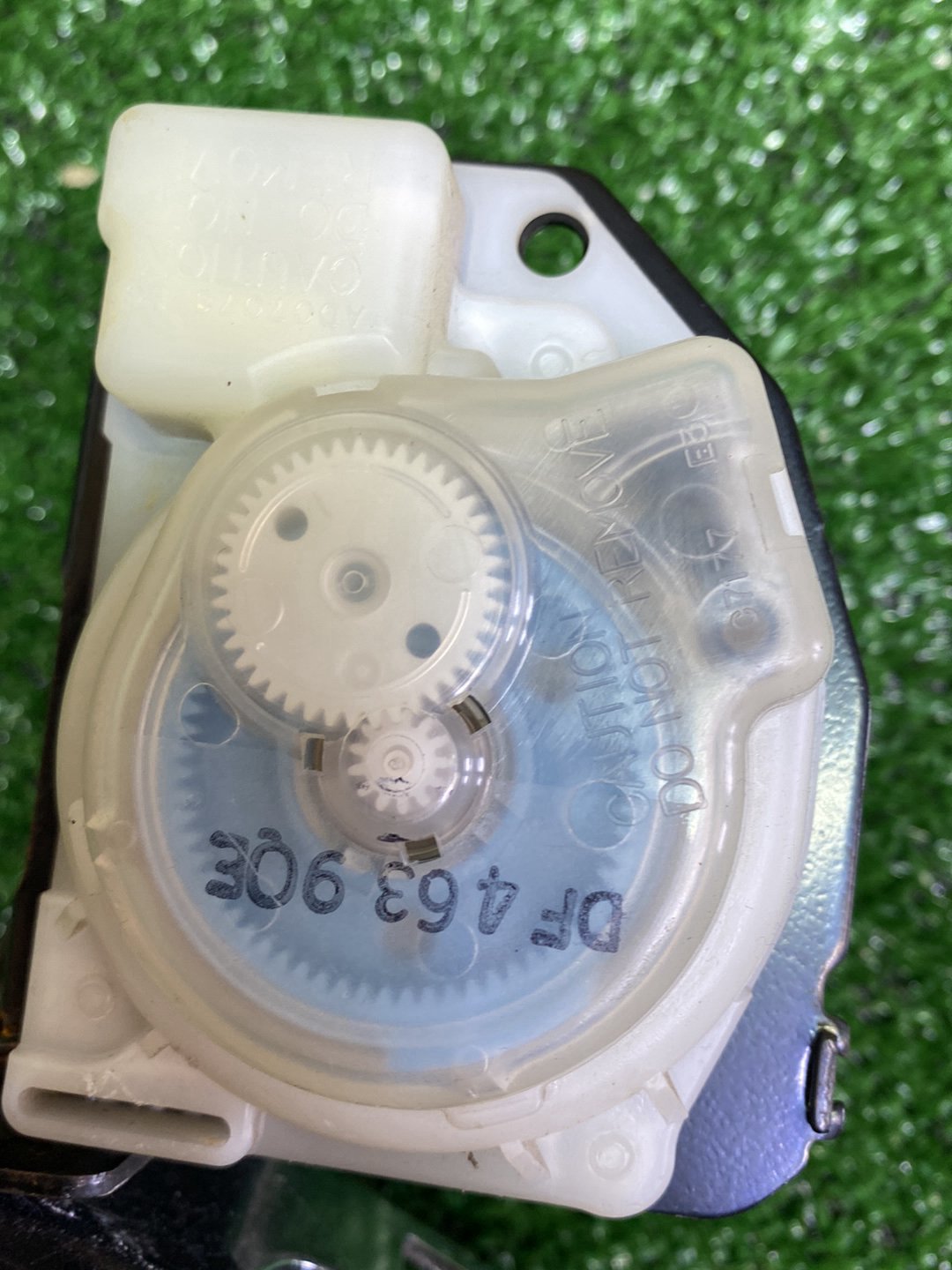 2002 Used Toyota Caldina - Centre Seat Belt PN:
