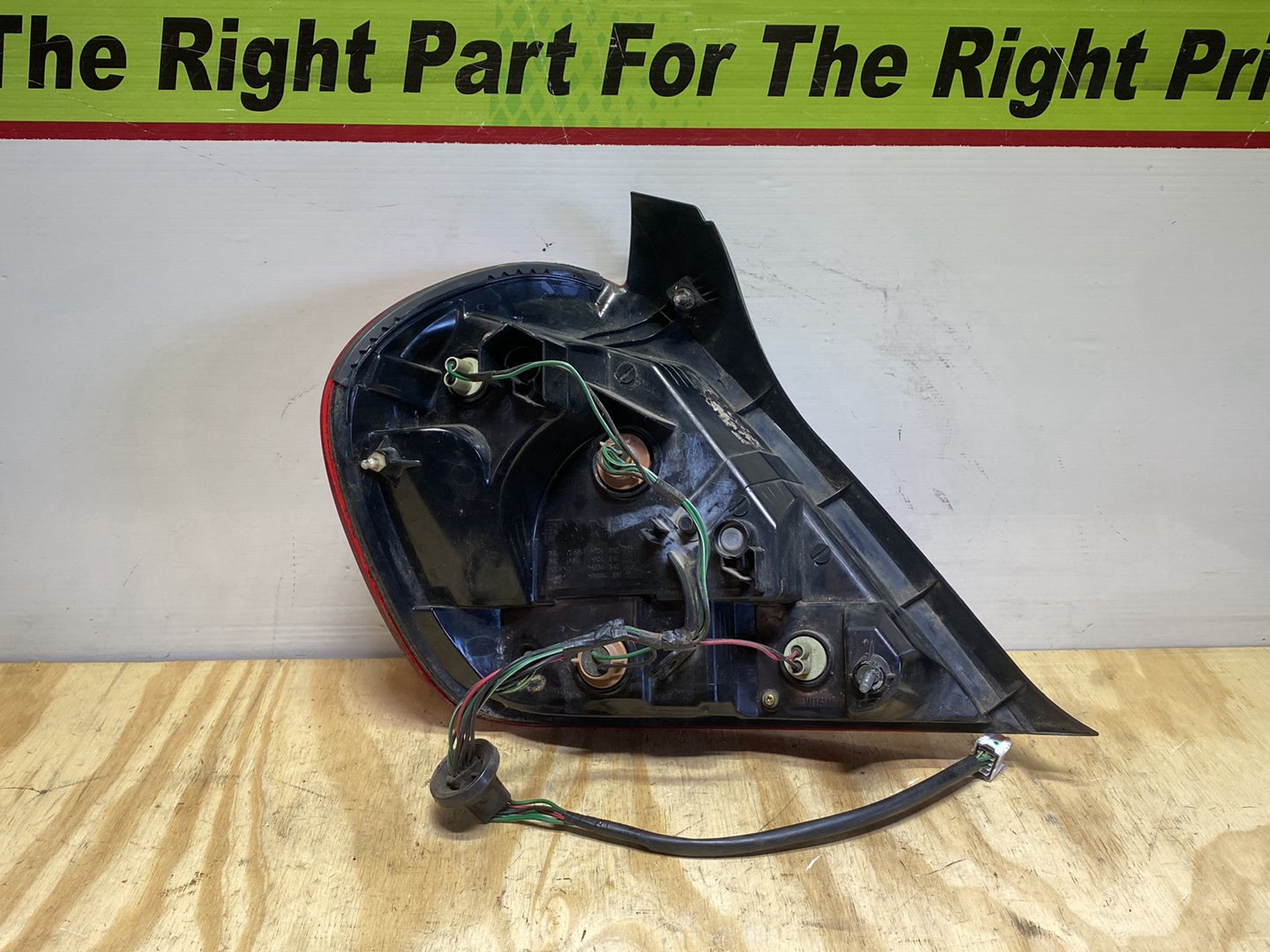 2005 Nissan Bluebird - Right Taillight PN: ICHIKOH 4978