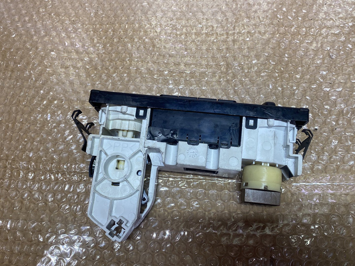 2009 Mazda Bongo Friendee- Climate Controller PN: F82A18785D