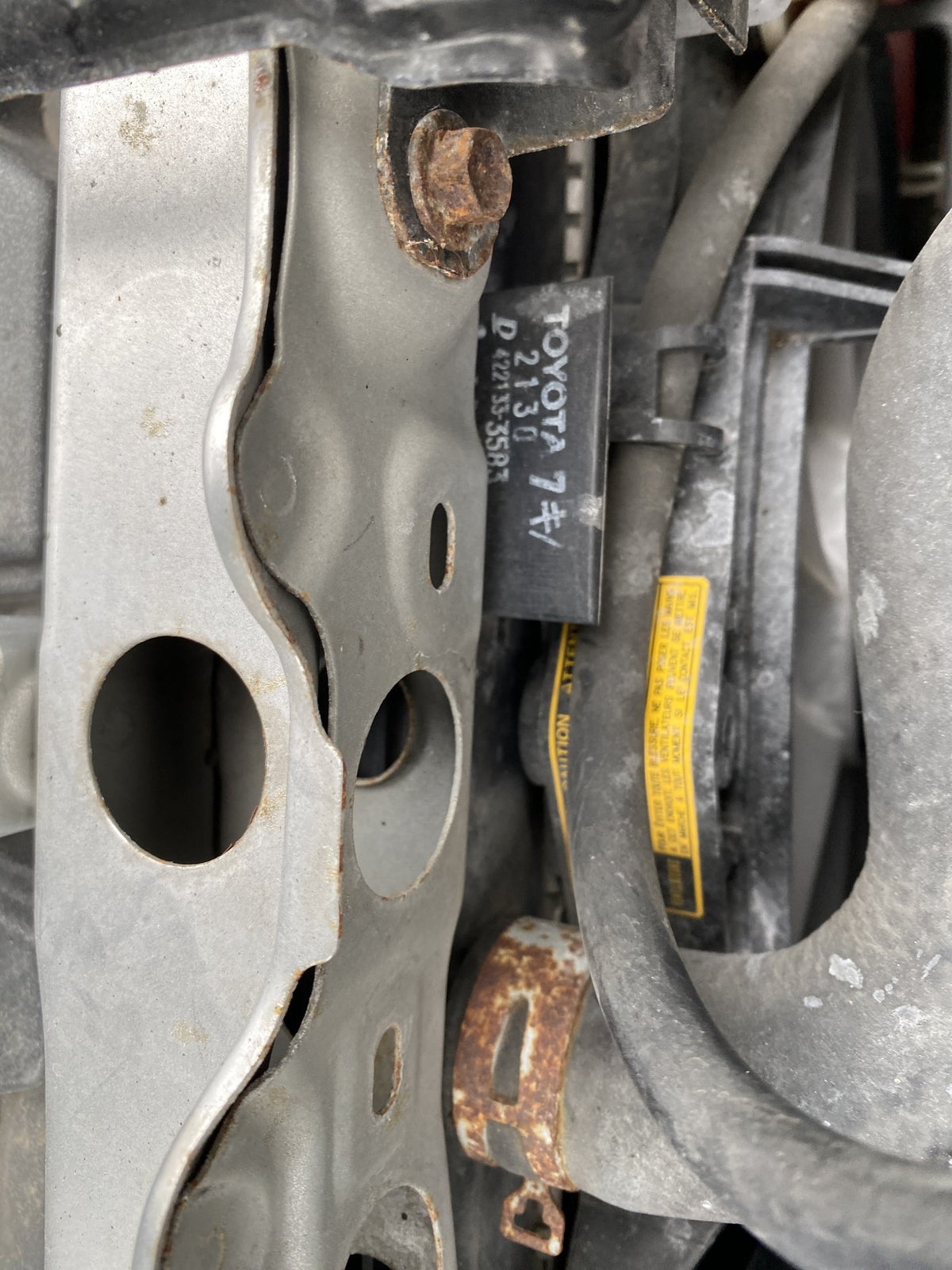 2014 Toyota Yaris YR- Dismantling For Parts