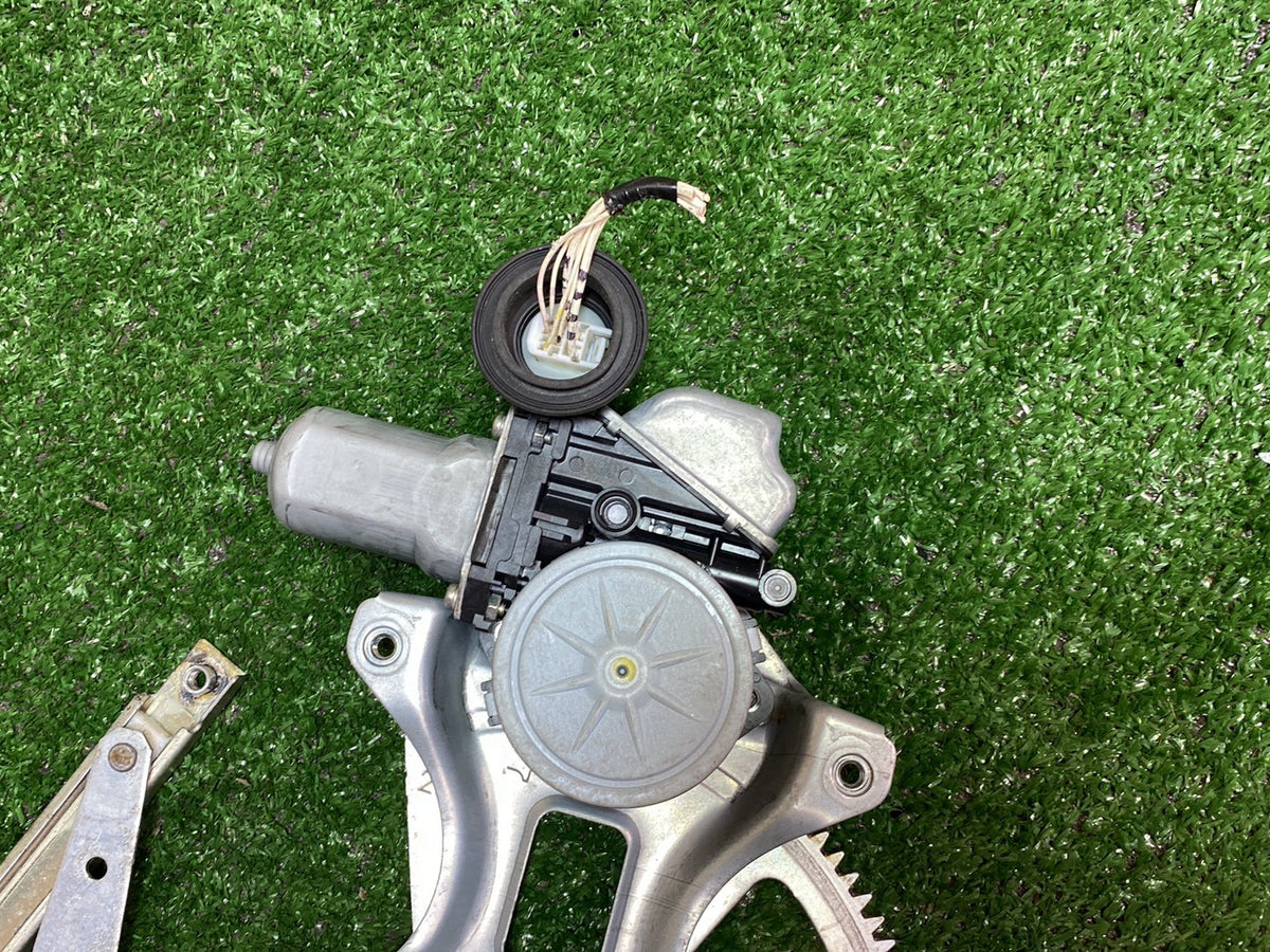 2012 Toyota Prius - Left Front Window Regulator/Motor PN: 8572047100