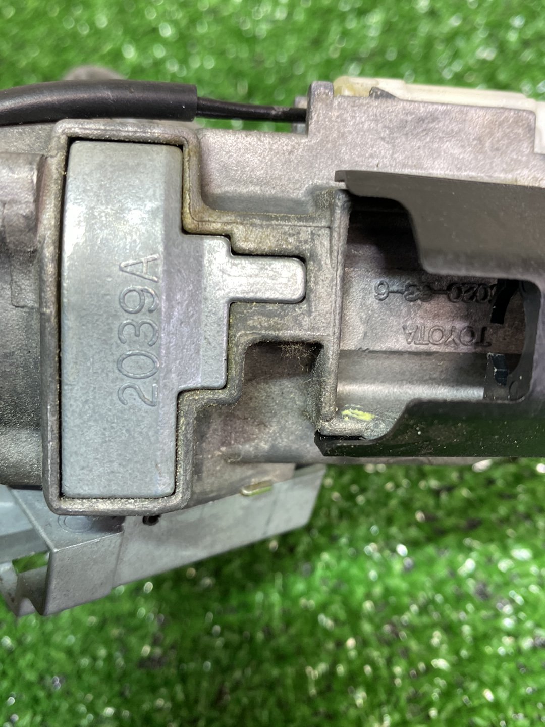 2002 Used Toyota Caldina - Ignition Switch Key PN: 2039A