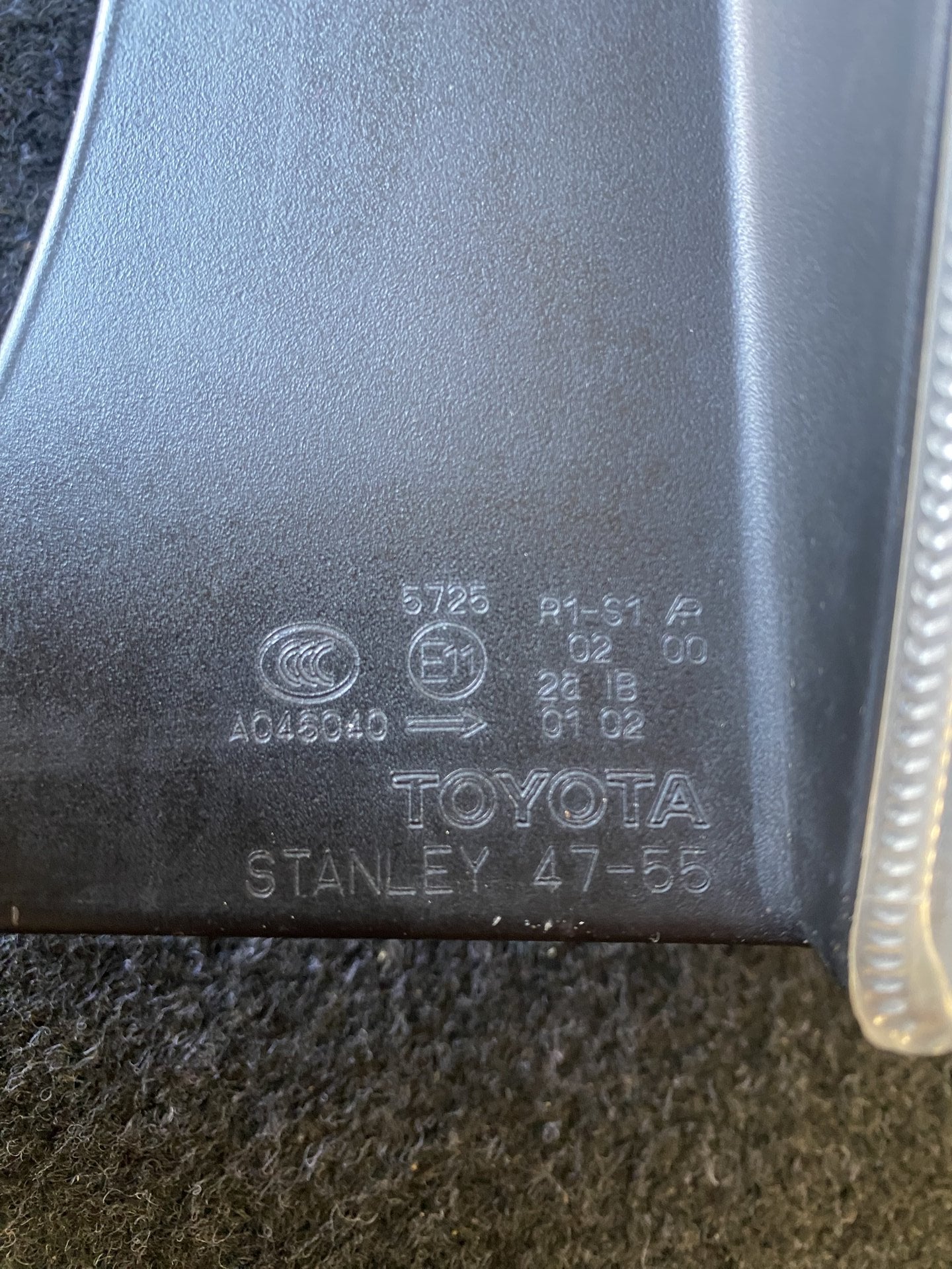 2012 Used Toyota Prius - Right Taillight PN: 47-55