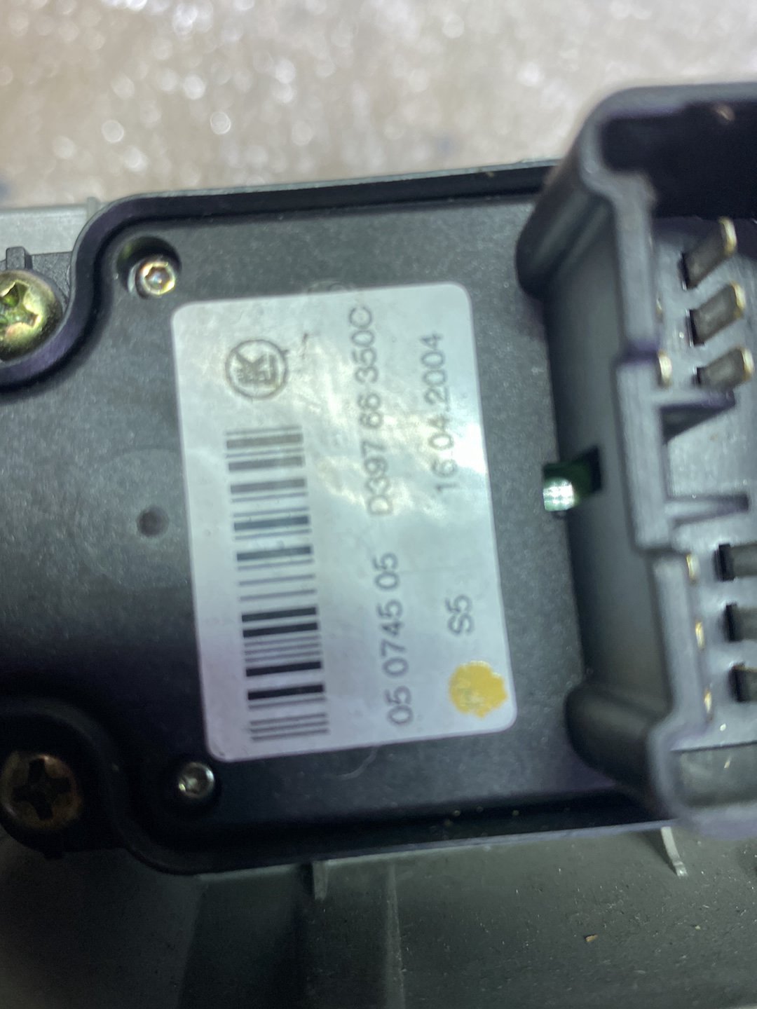 2004 Mazda Demio- Master Power Window Switch PN: D352685L6B