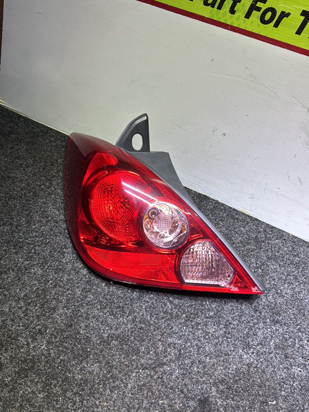 2007 Nissan Tiida - Left Taillight PN: STANLEY P4086L