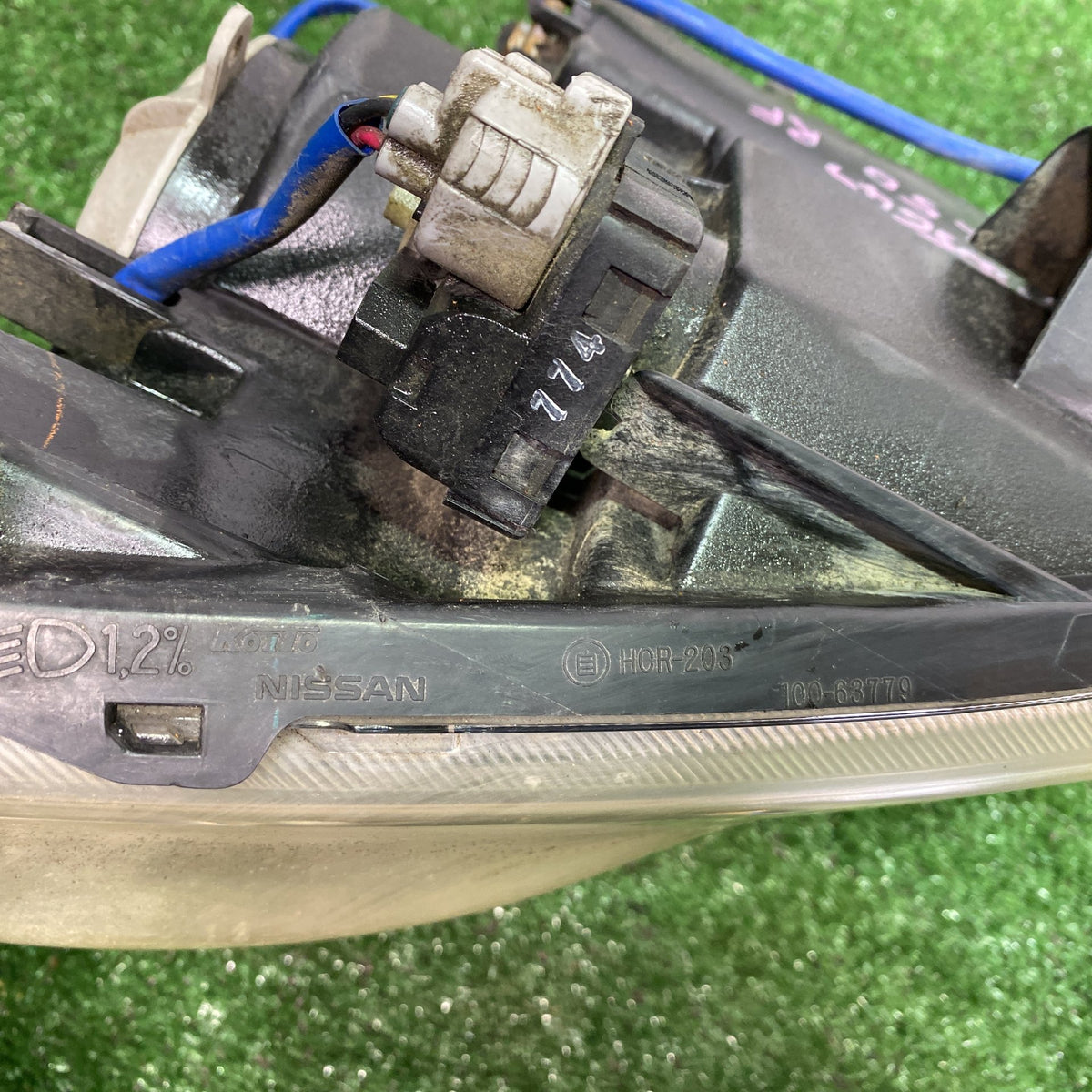 May 2002 to Dec 2008 - Nissan Murano Z50 - Right Headlight