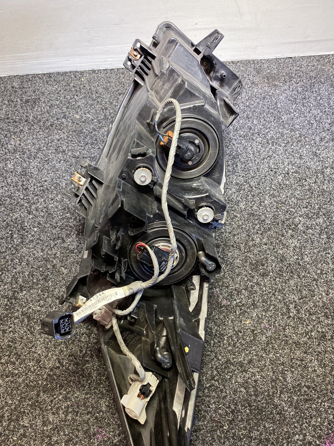 2010 Mazda Axela - Right Headlight Manual Adjust/ Non Hid/ Koito 100-41343
