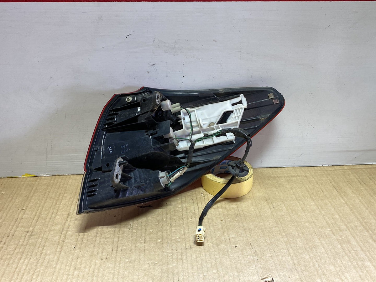 2009 Subaru Legacy BR9 - Left Taillight PN: Koito 220-20067