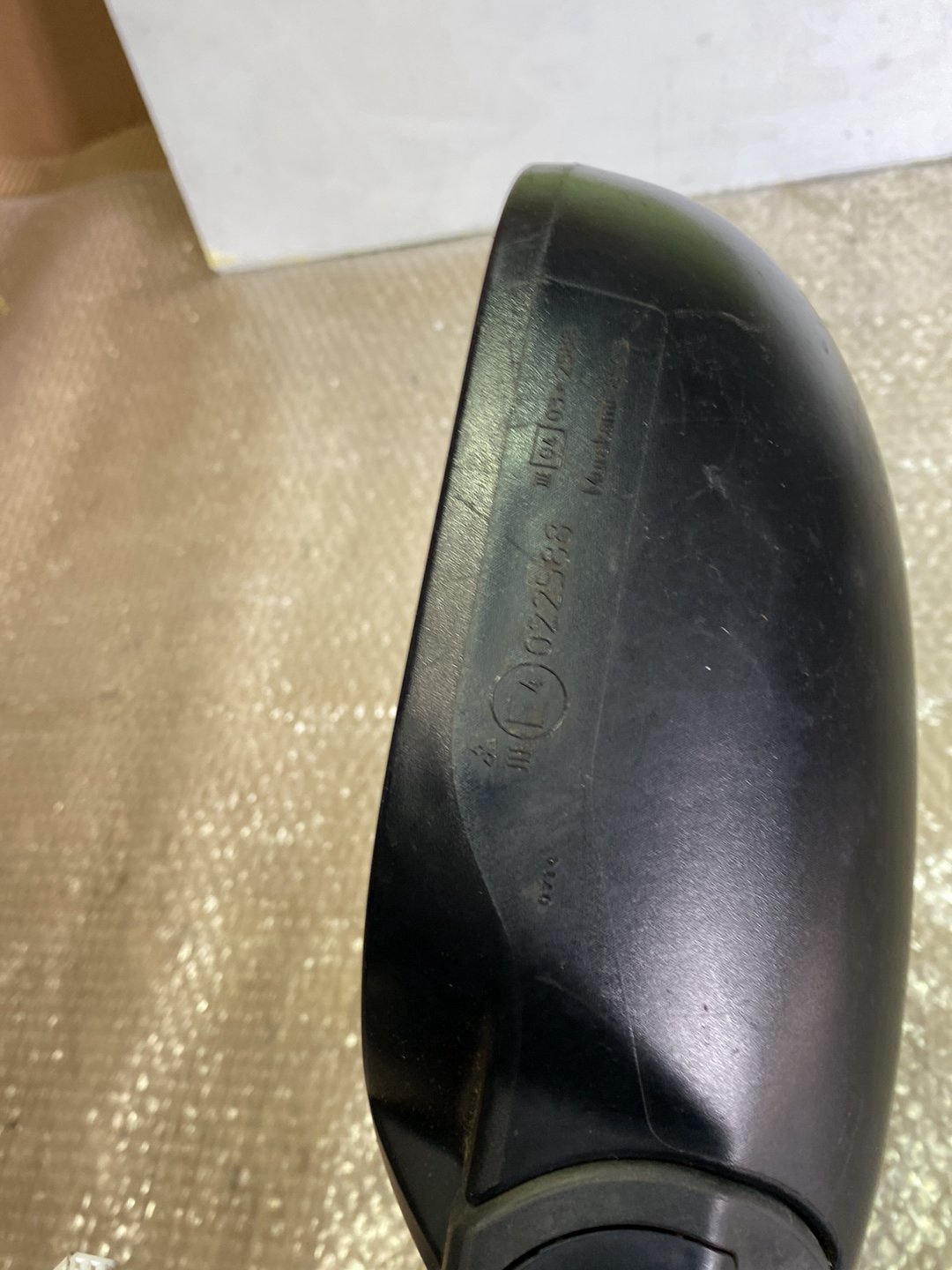 2010 Mitsubishi Outlander- Right Door Mirror PN: 3 wires