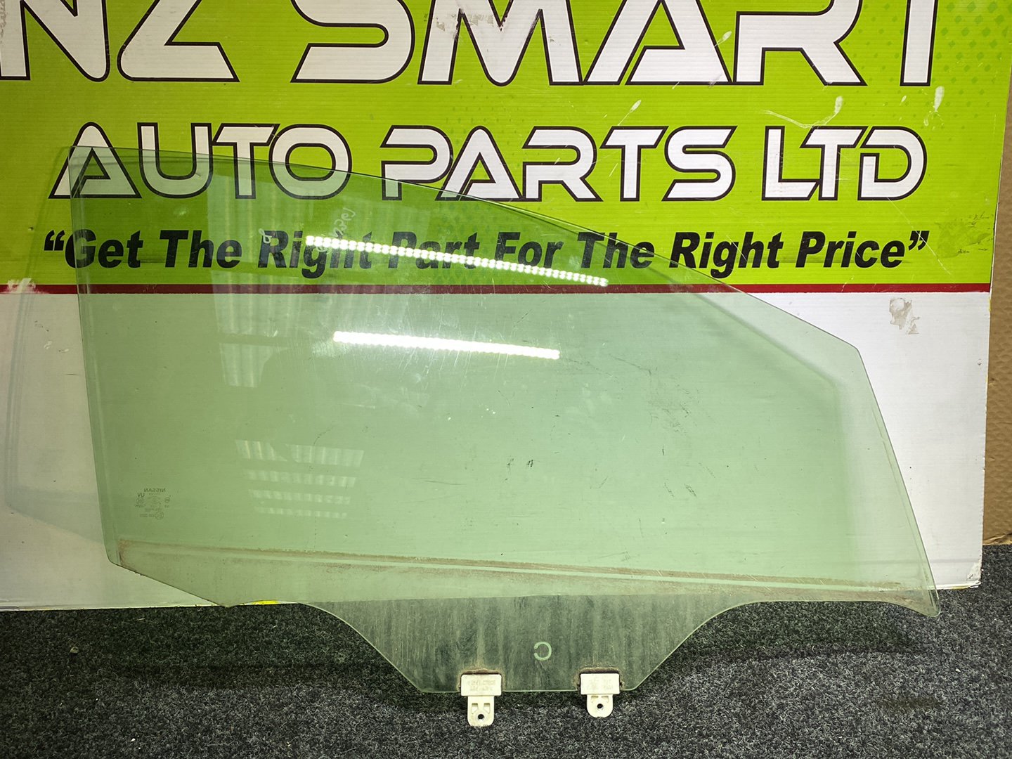 2012 Nissan Leaf - Right Front Door Glass PN: Tint Number M308