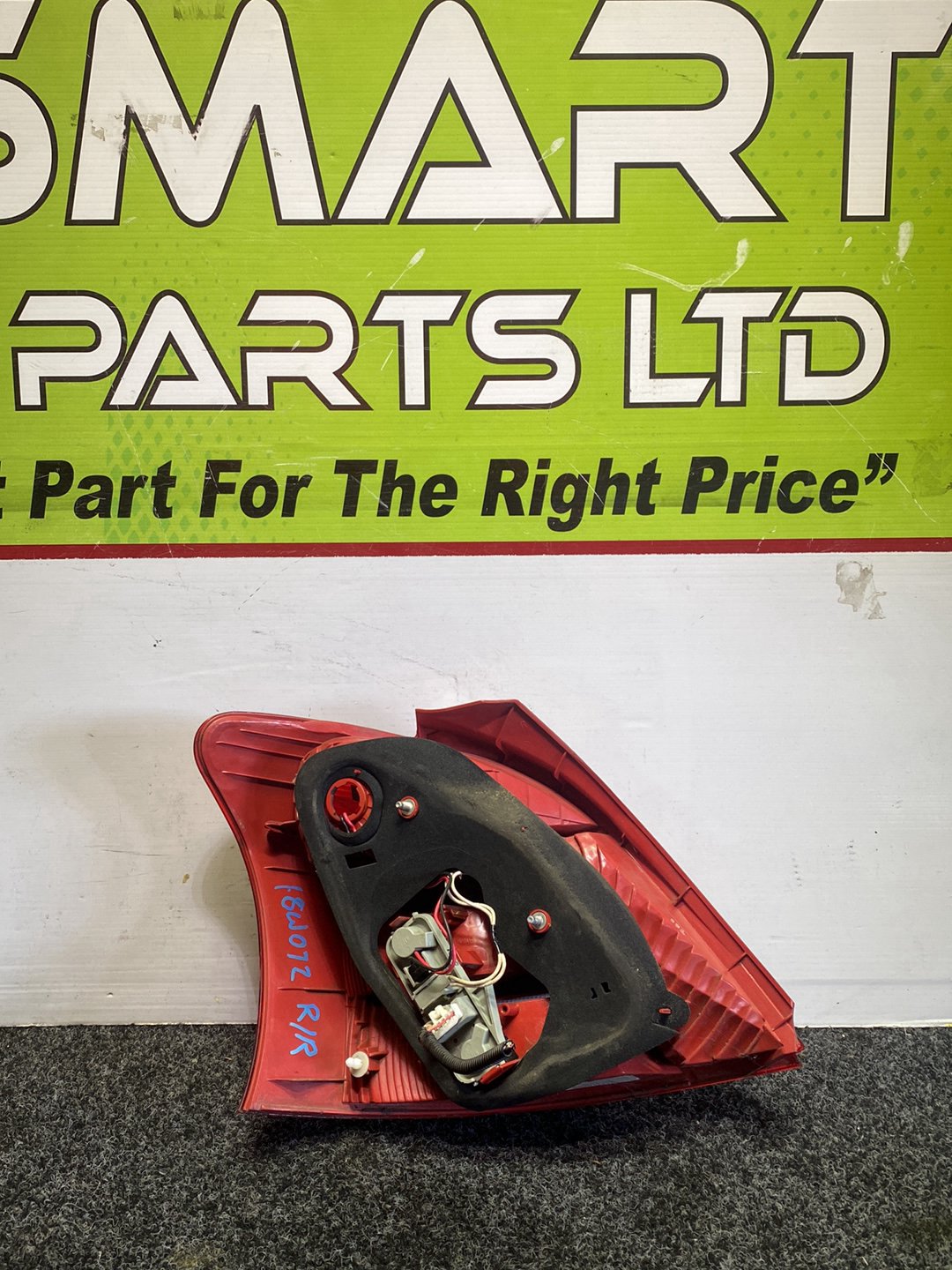 2005 Toyota Vitz- Right Taillight