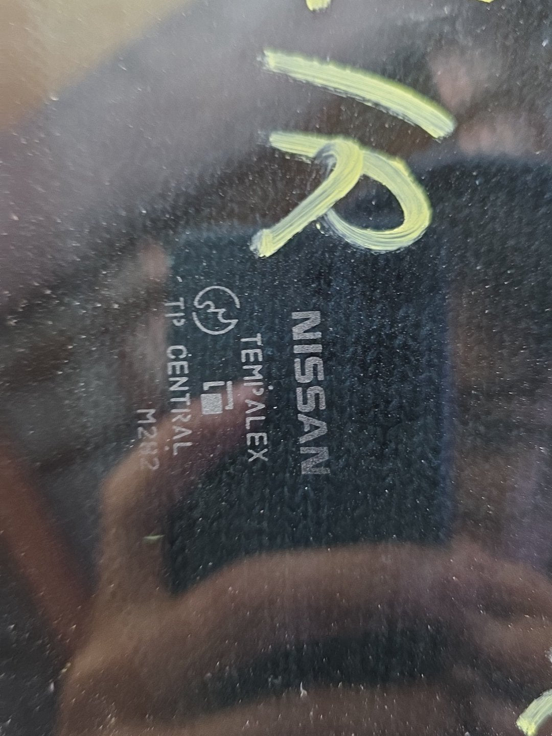 2008 Nissan Bluebird - Left Rear Quarter Door Glass PN: M282