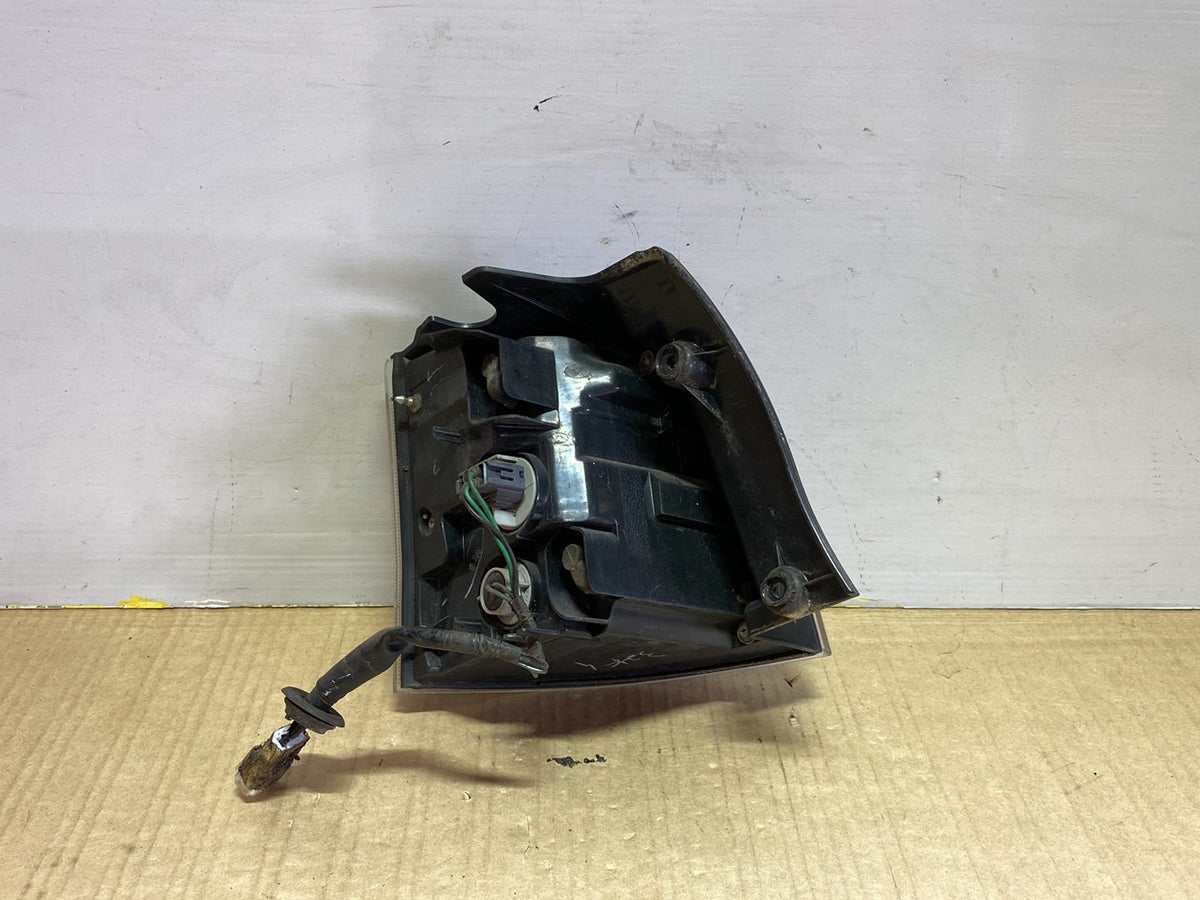 2006 Mitsubishi Outlander CW5W - Right Taillight PN: Koito 220-87813