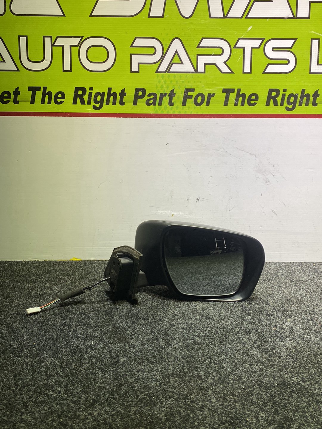 2012 Mazda Biante - Right Door Mirror PN: 7 wires