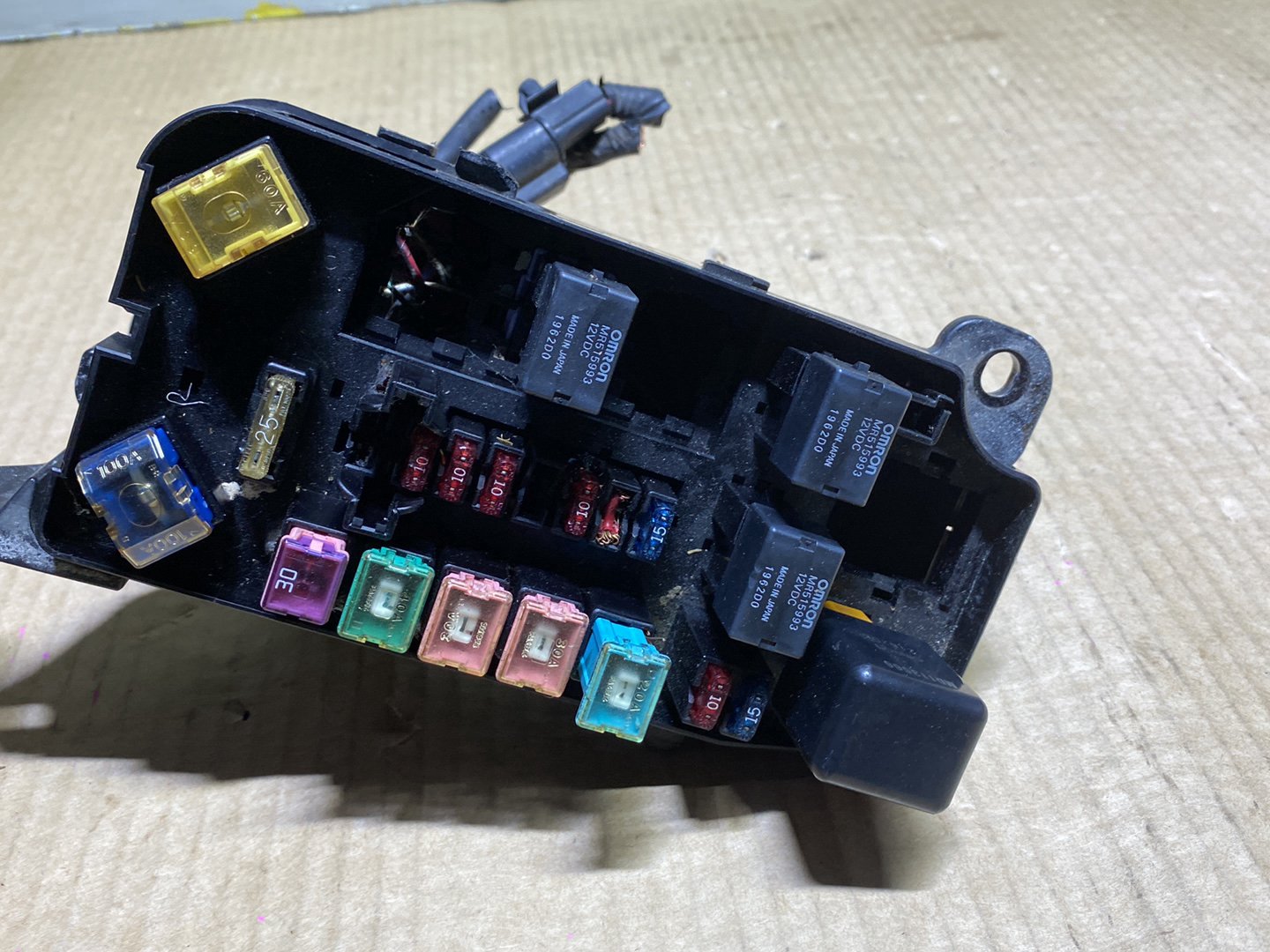 2002 Mitsubishi Lancer - Fuse Box