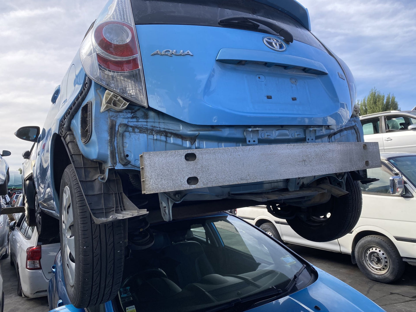 2013 Toyota Aqua Hybrid NHP10 Dismantling For Parts