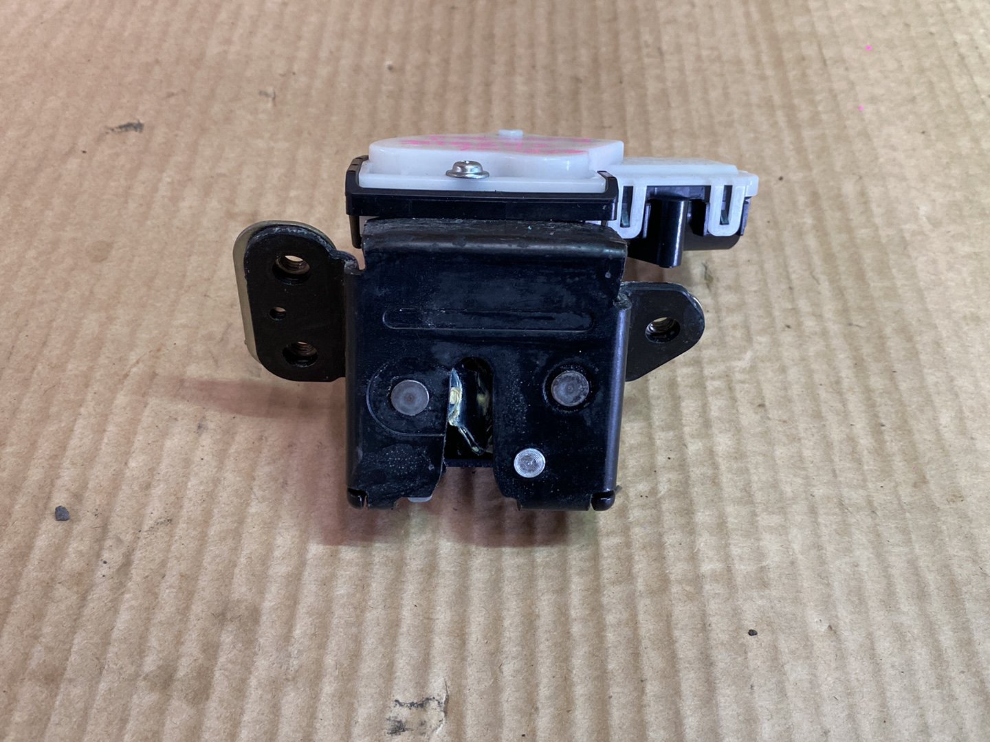 2013 Mazda Premacy CWFFW - Tailgate Lock Actuator