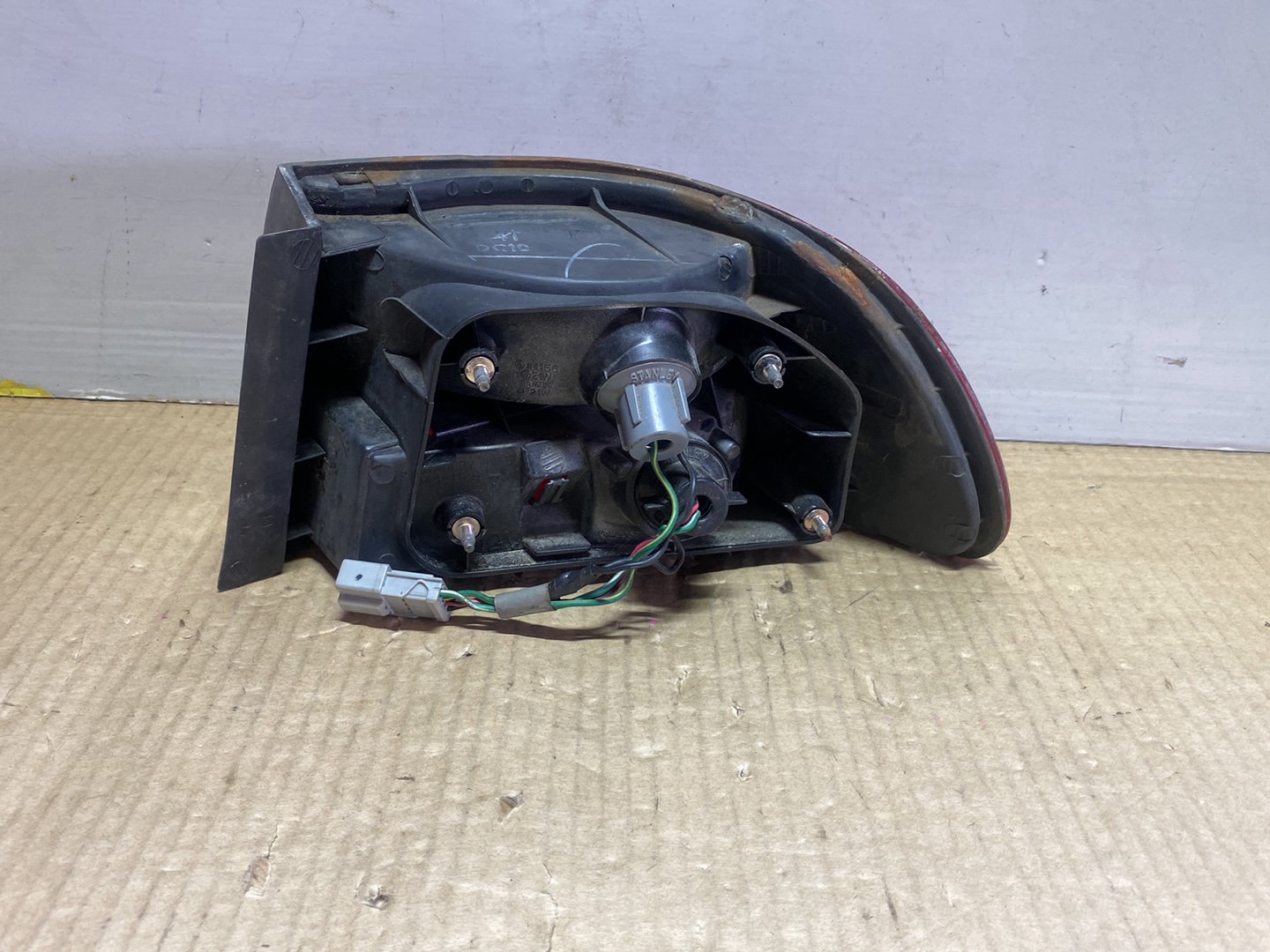 1994 Honda Civic - Left Taillight PN: STANLEY 043-1128