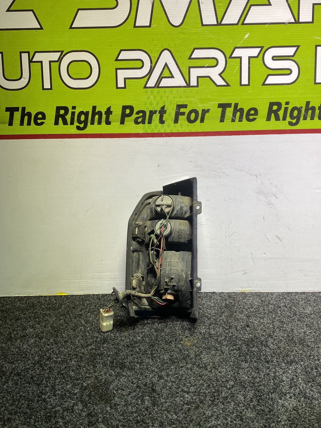 2009 Mazda Bongo Friendee SK82V - Right Taillight PN: KOITO 220-6147R