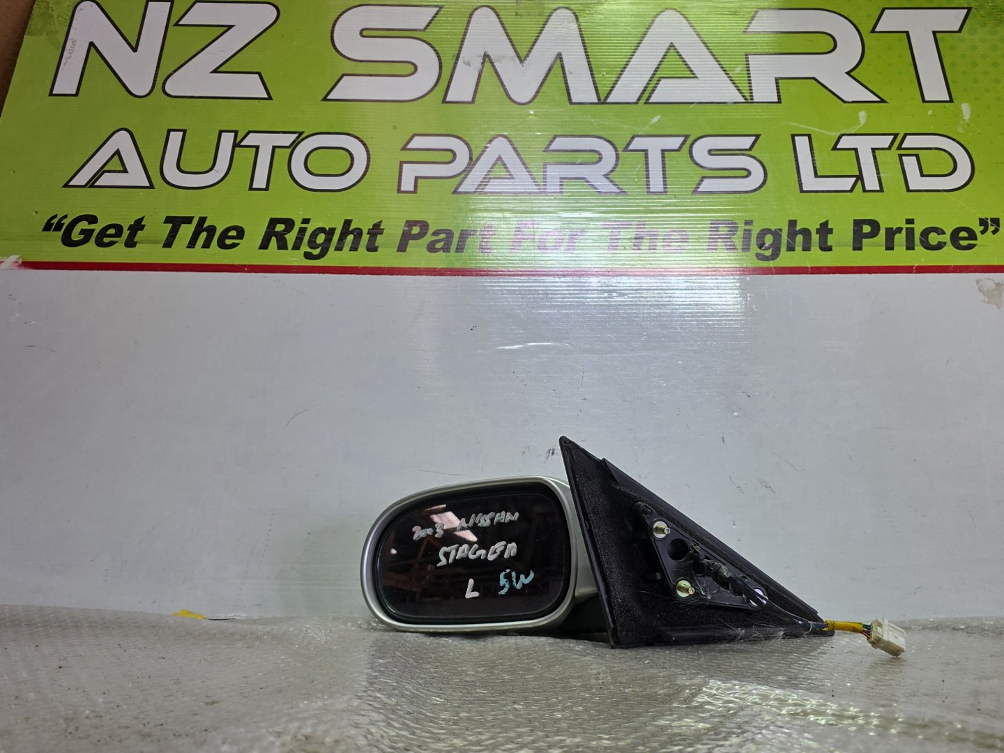 2003 Nissan Stagea- Left Door Mirror PN: 5 wires